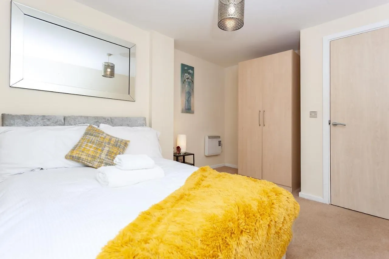 Oakstays Newcastle Gem Apartment