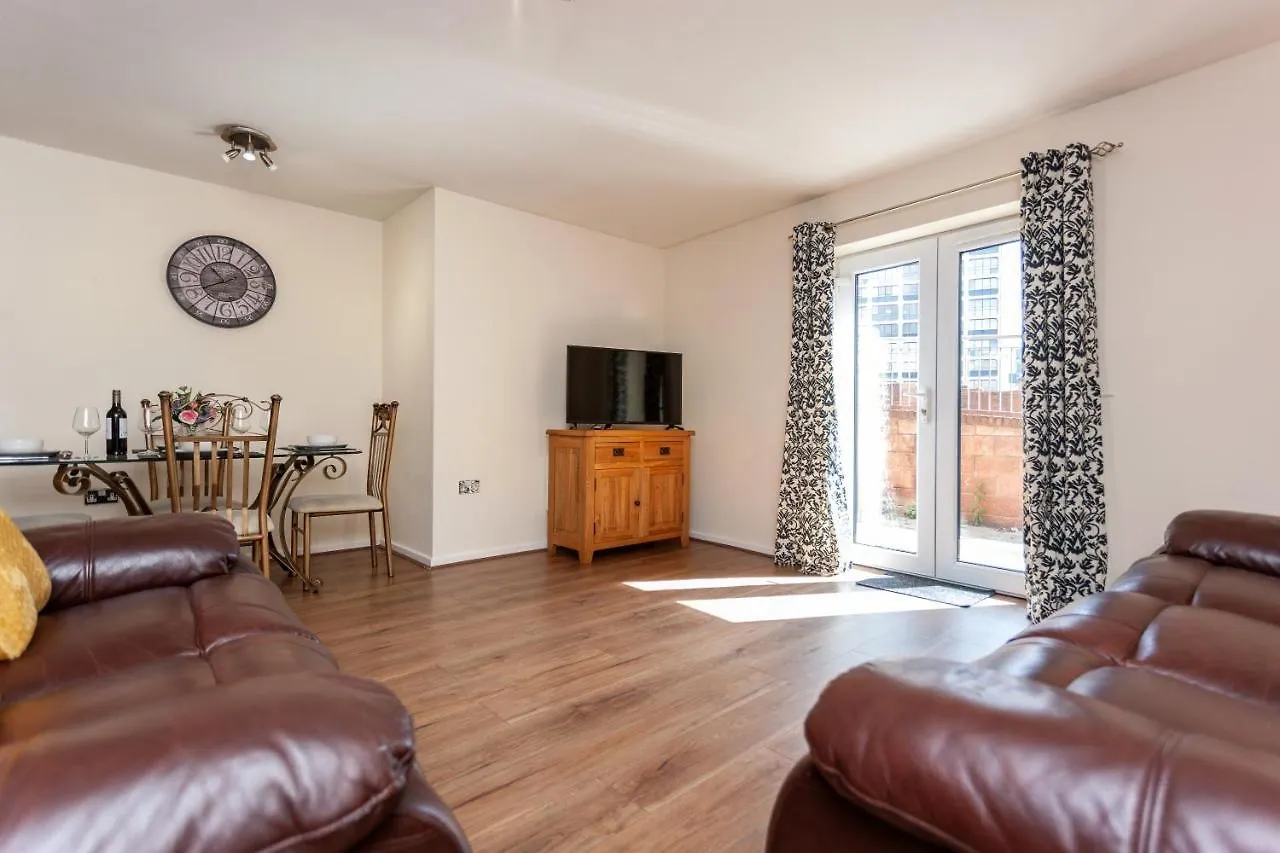 Oakstays Newcastle Gem 0*, Newcastle upon Tyne United Kingdom